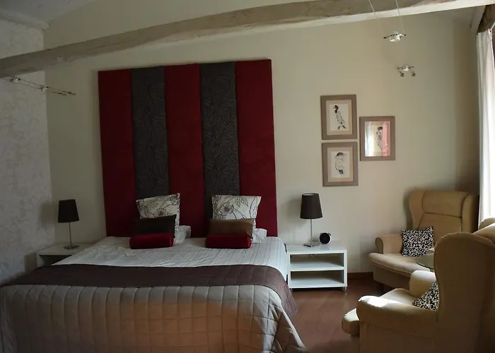 A Ti Nocleg ze śniadaniem 4*