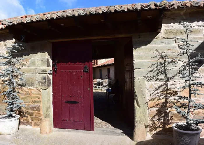 A Ti Nocleg ze śniadaniem 4*